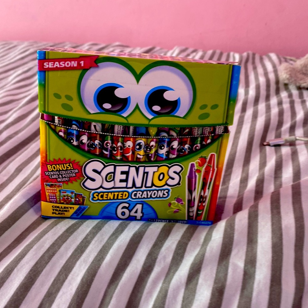 SCENTED CRAYON